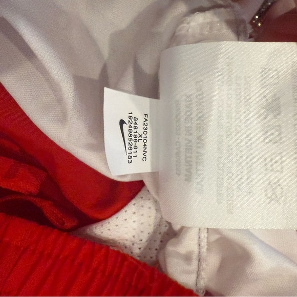 NWT Nike Girls' Dry Tempo Running Shorts Size XL. Red & white. - Picture 6 of 7